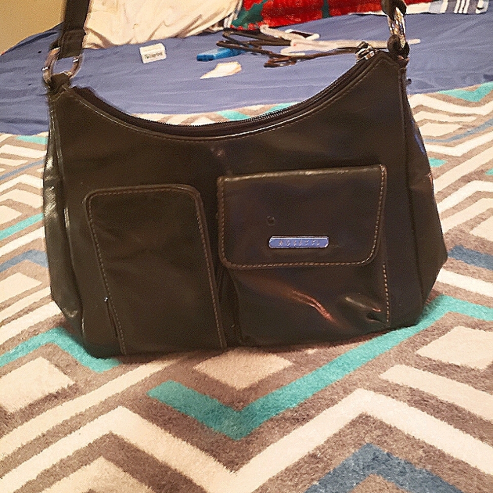 rosetti woman shoulder bag